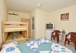 Apartments and Rooms Villa Mia