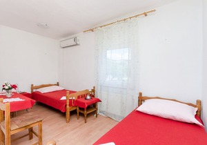Apartments Cvita (61161-A1) - Senj