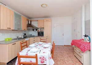 Apartments Cvita (61161-A4) - Senj