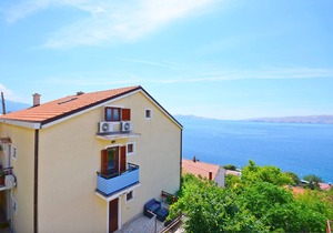 Apartments Ivanka (67921-A2) - Senj