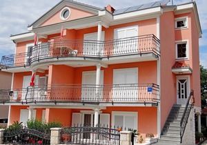 Apartments Marica, (15802), Malinska, hr