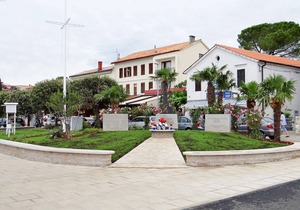 Apartments Marica, (15802), Malinska, hr