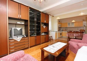 Apartments with parking space Kampor, Rab - 4972