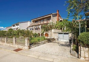 Apartments with parking space Cres - 16178