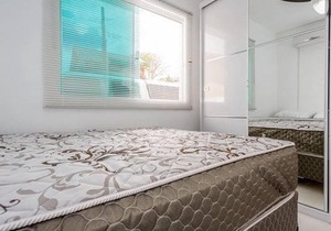 Apartments with two full bedrooms, five minutes walking from the sea.