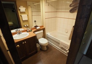 Apex Mountain Inn Suite 205-206 Condo