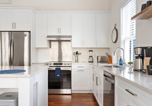 Apollo | Luxurious Escape in Downtown Charleston