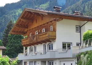 "App 5 persons" in the Apartment House Alpenjuwel near Ski Resorts