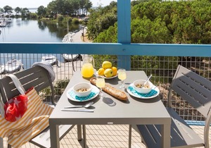 Appart Duplex à Lac Hourtin | Accès Piscine