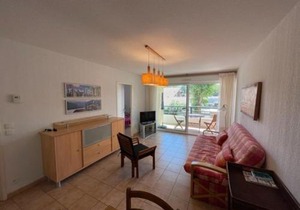 Appartement T2 Cabine au calme, idéal famille/amis, proche plage, parking privé, terrasse. - FR-1-379-146