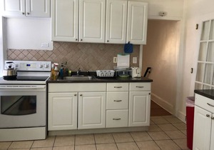 Apt near Einstein’s hospital and Lasalle University