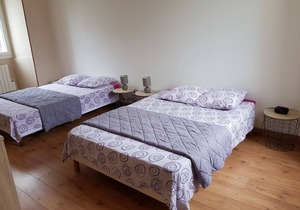 APT T2 1 - 6 people with terrace & garden 3 minutes from the Futuroscope