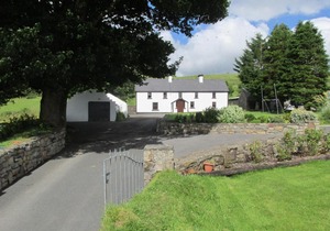 Arrow View House