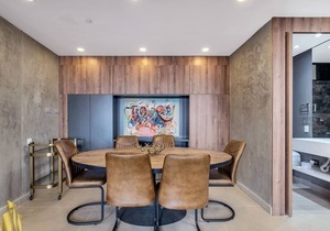 ART LIVING 2002 Deluxe apt/3 BD/3.5bath/jacuzzi/pool/gym/balcony