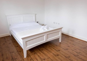 Artistic Flat in West Didsbury by Guestready