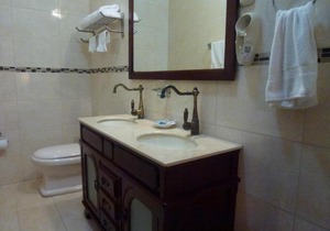 Aruba Breeze Condo