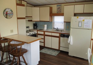 Assateague Pointe 2 br/1 ba 2 outdoor pools -in WOC.