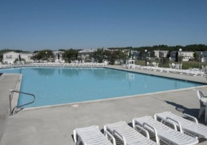 Assateague Pointe 2 br/1 ba 2 outdoor pools -in WOC.