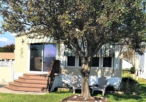 Assateague Pointe 2 br/1 ba 2 outdoor pools -in WOC.