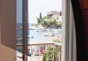 Astros Beach Boutique Hotel