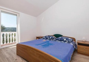 Awesome Apartment In Supetarska Draga
