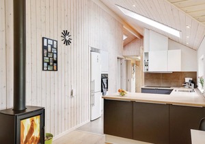 Awesome home in Odder with kitchen
