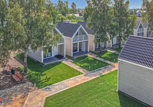 Awesome home in Sianozety with kitchen