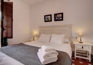 AWESOME VIEWS & LOCATION IN OLD TOWN