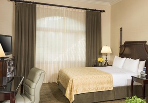 Ayres Suites Diamond Bar