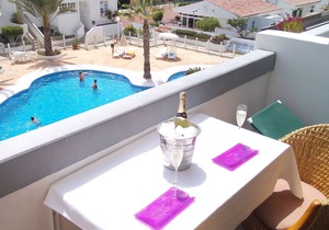 Azahara Playa 405 with a view to die for