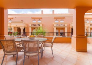 B27 - LuzBay 2 Bed Apartment