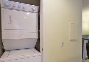 B44: 2 Bedroom, 2 Bath Condo, Balcony with Views - Bahia Vista - B44