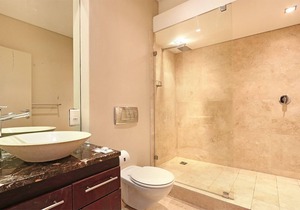 Bantry Retreat luxury guest house, Queen Suite 1