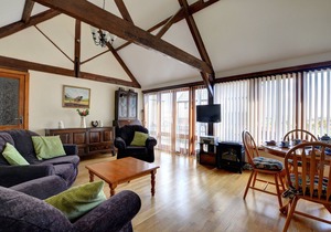 Barn 1 - Two Bedroom House, Sleeps 3