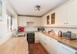 BARN COTTAGE, pet friendly, with a garden in Hinderwell