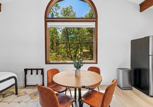 Basecamp Lodge - Cabin 1