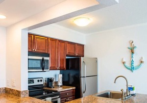 Bay View Rendezvous - Chic Getaway, Stunning Vistas