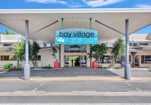 Bay Village Tropical Retreat