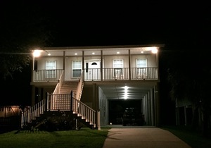 Bayou Life Lodging and Charter Fishing. Only 25 miles to the French Quarter.