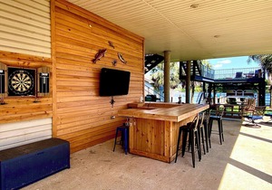 Bayou Life Lodging, Charter Fishing, Ecotourism. Only 25 miles to French Quarter