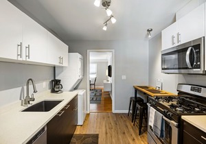(BC1bH) Great Location, Peaceful Condo Near Peachtree Street