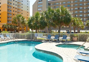Beach themed 1BD condo with resort amenities including lazy river