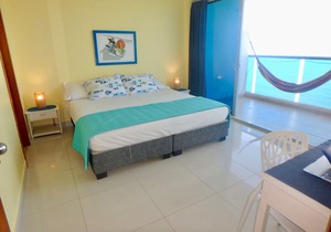 Beachfront 2BR Apt with Pool, Fabulous Balcony & Sea Views, Steps To Old City