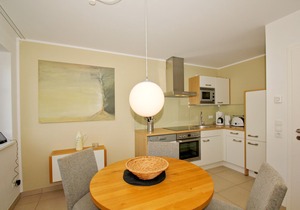 Beachfront apartment with terrace, use of swimming pool and sauna - Rex Rugia apartment 28-4