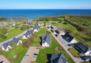 Beachfront apartment with terrace, use of swimming pool and sauna - Rex Rugia apartment 30-4