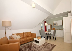 Beachfront apartment with balcony, use of swimming pool and sauna - Rex Rugia apartment 14-8