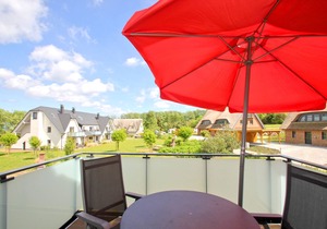 Beachfront apartment with balcony, use of swimming pool and sauna - Rex Rugia apartment 14-8