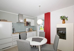Beachfront apartment with terrace, use of swimming pool and sauna - Rex Rugia apartment 14-3