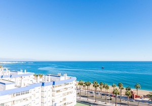 Beachfront apartment with sea views Aloha Playa Benalmadena