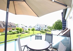 Beachfront apartment with balcony, use of swimming pool and sauna - Rex Rugia apartment 28-6 -
